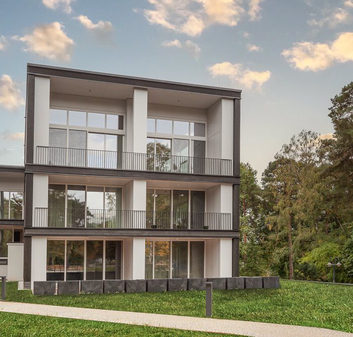 Marina Apartments